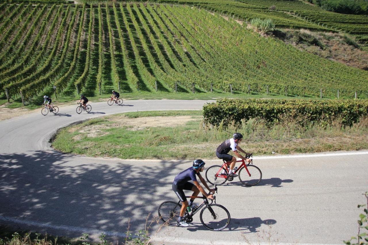 Lo Scoiattolo Piedmont Bike Hotel Pralormo Eksteriør bilde