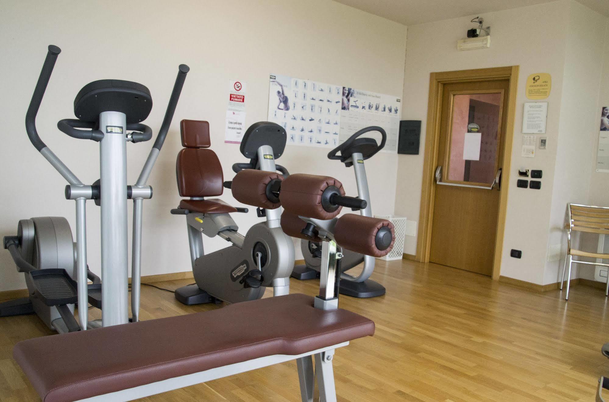 Lo Scoiattolo Piedmont Bike Hotel Pralormo Eksteriør bilde
